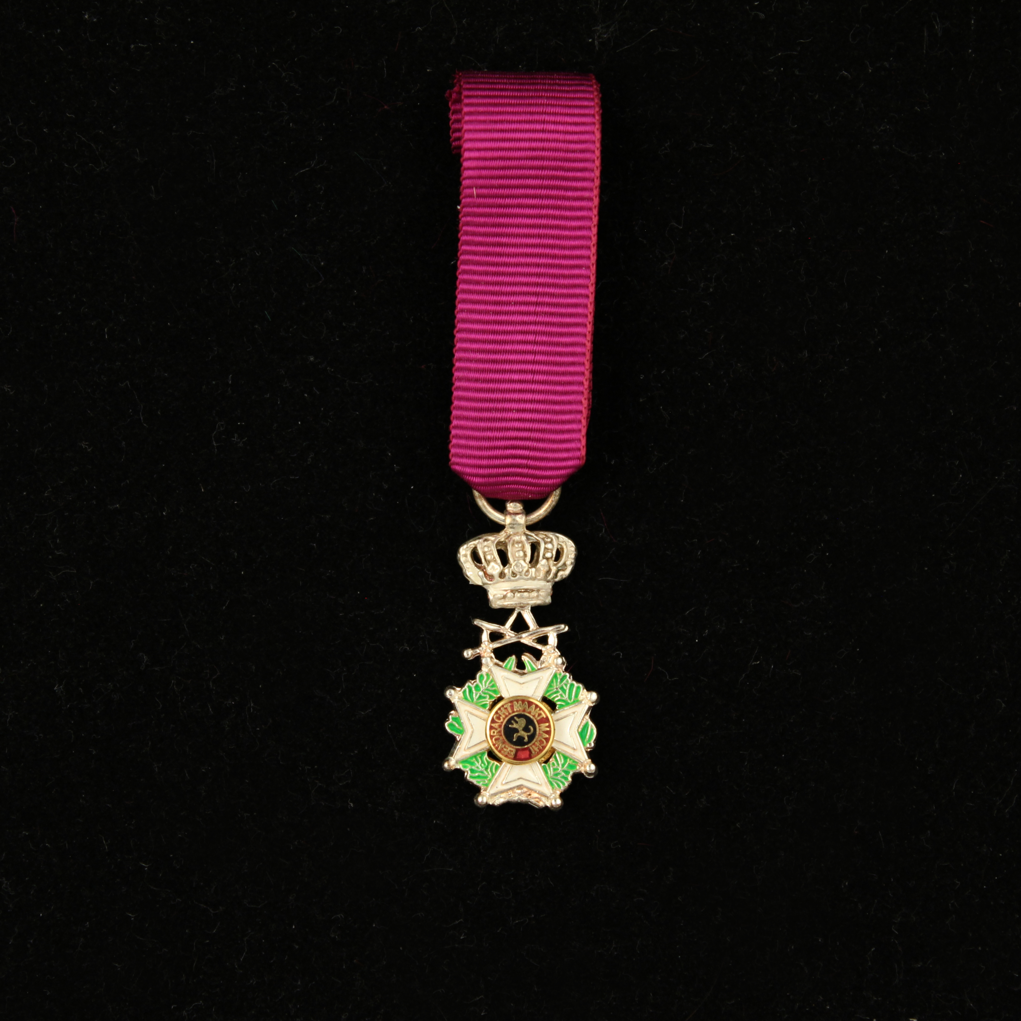 01-01-02-leopoldsorde-militair-ridder-reductie-nederlands.jpg