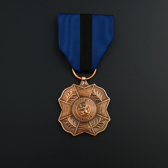 officieel-ereteken-orde-leopold-ii-bronzen-medaille-01-01-04-orde-leopold-ii-bronzen-medaille-officieel-model.jpg