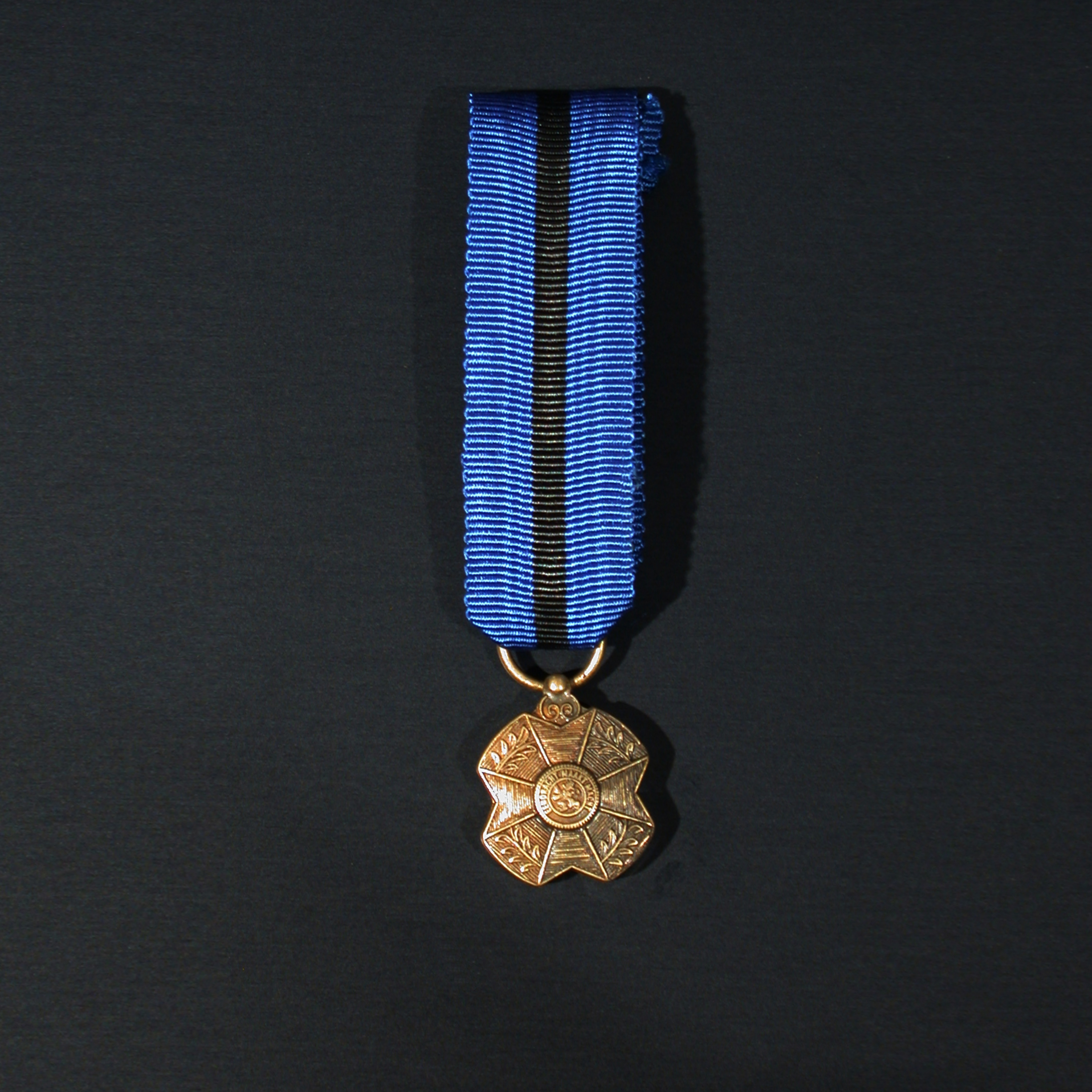 01-01-04-orde-leopold-ii-bronzen-medaille-reductie.jpg
