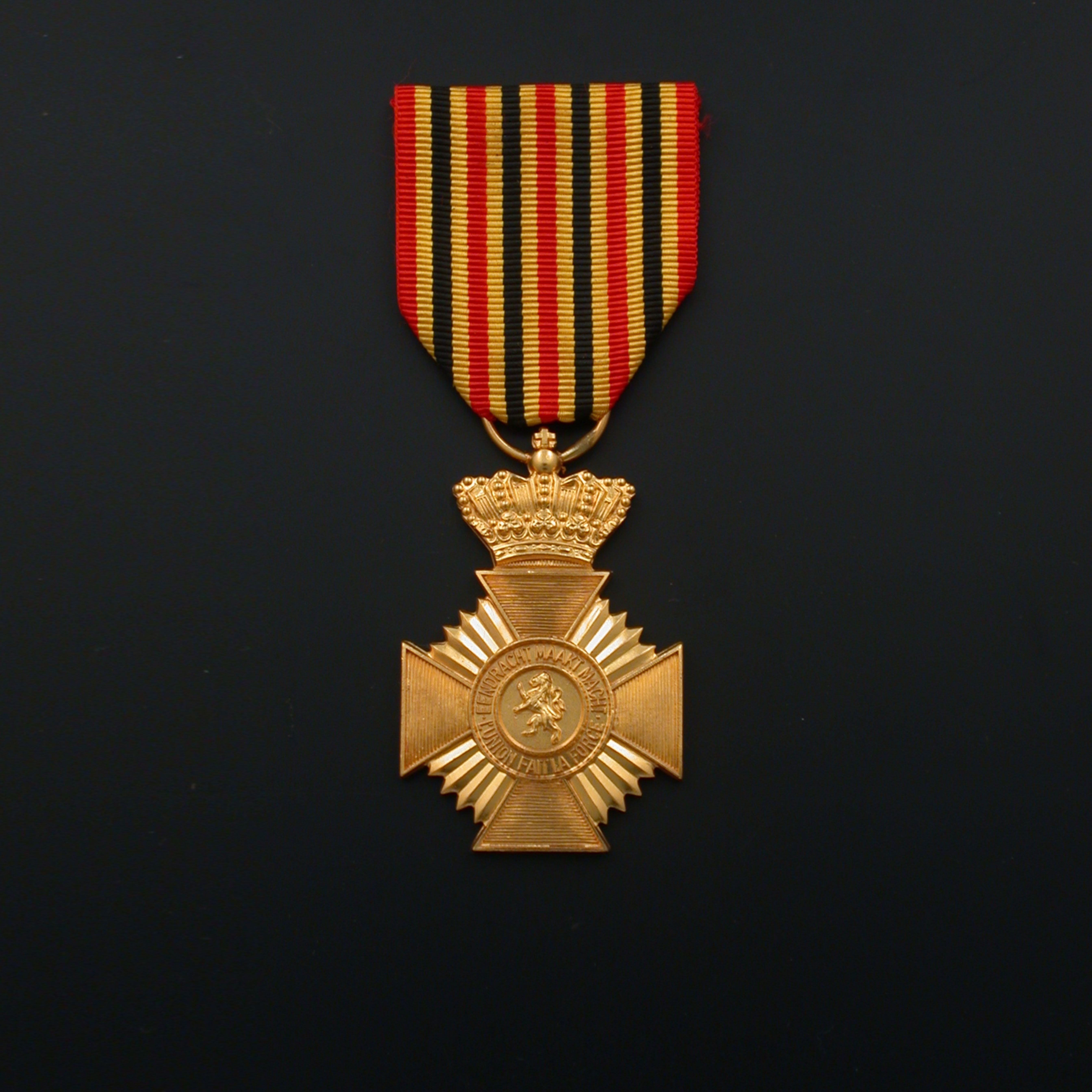 officieel-militair-ereteken-medaille-2e-klasse-01-01-08-militair-militaire-medaille-2e-klasse-officieel-model.jpg