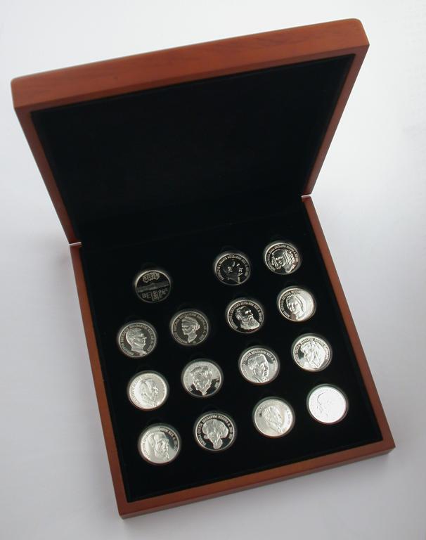 collectie-van-15-zilveren-penningen-belgisch-koningshuis-15zilverenpenningen-koningshuis.jpeg